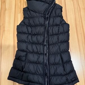 Athleta Black Quilted Puffer Vest